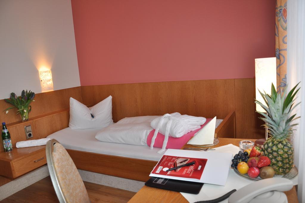 Hotel-Restaurant Sonnenhof Veitsrodt Kültér fotó