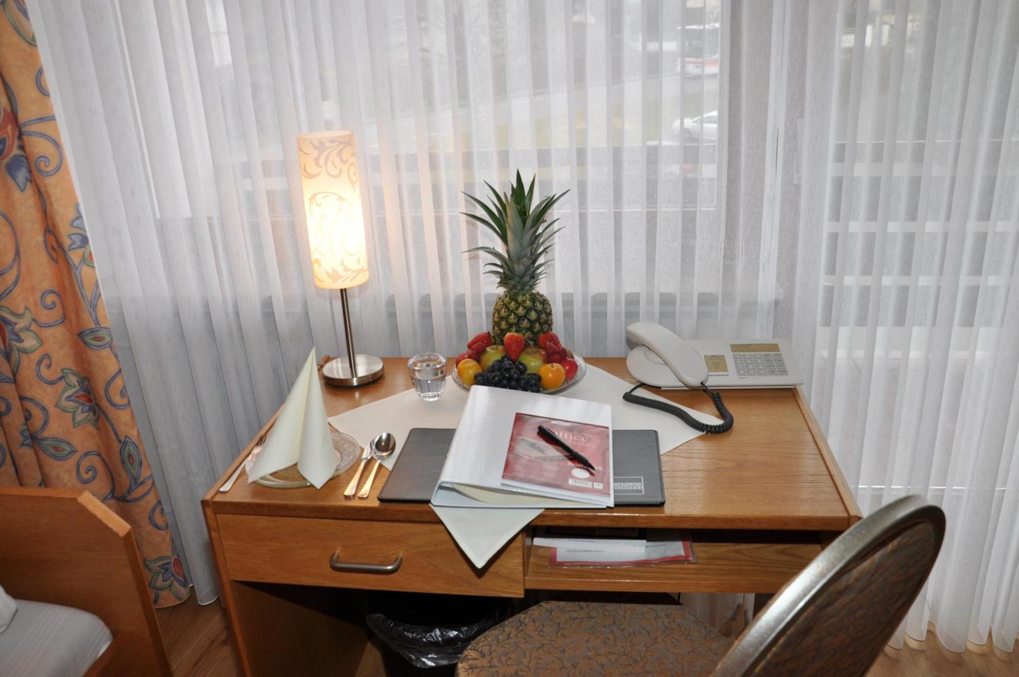 Hotel-Restaurant Sonnenhof Veitsrodt Szoba fotó