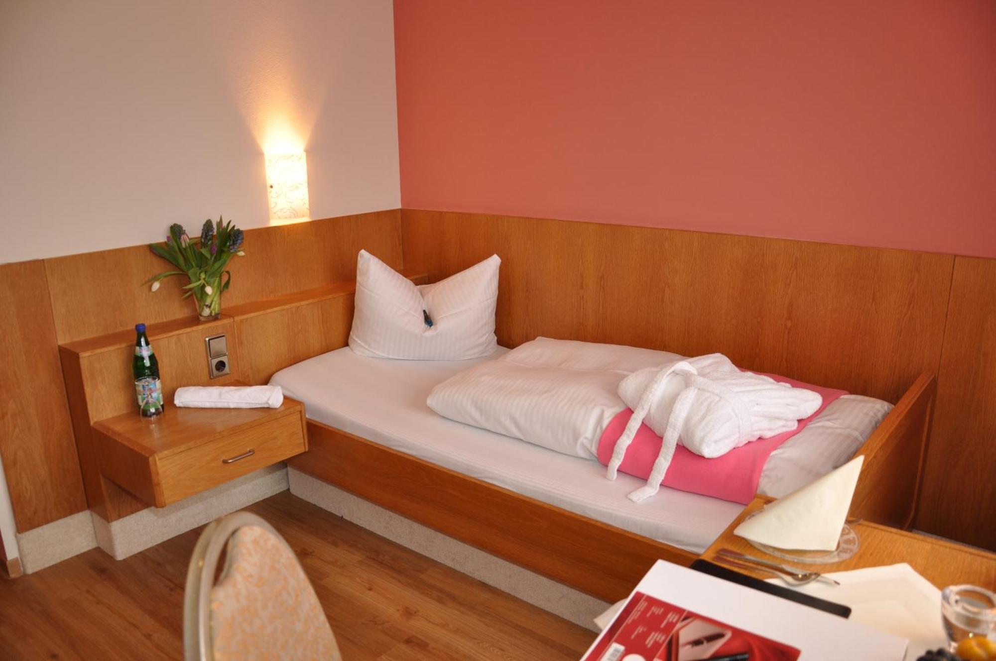 Hotel-Restaurant Sonnenhof Veitsrodt Szoba fotó